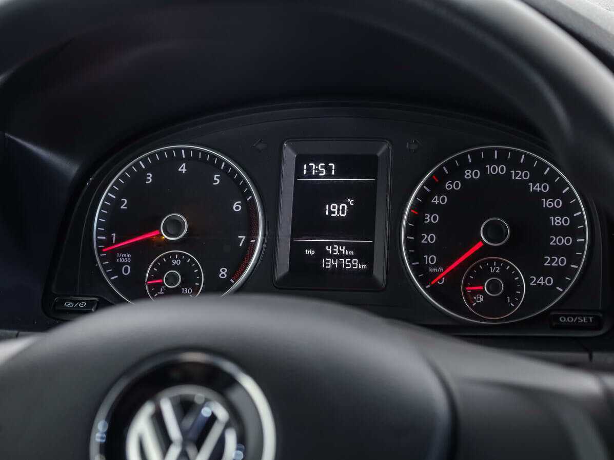 Купить Volkswagen Caddy с пробегом. Фото: #13