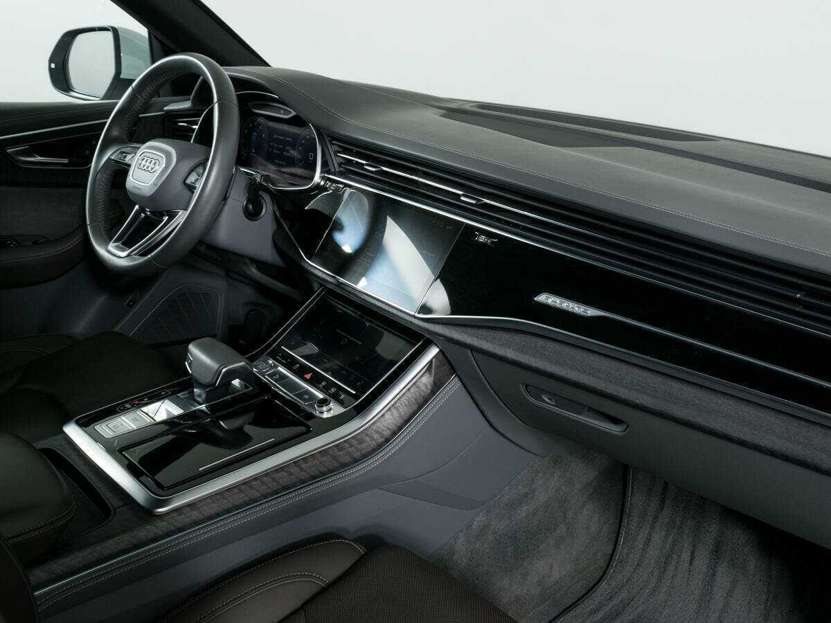 Купить Audi Q8 с пробегом. Фото: #9