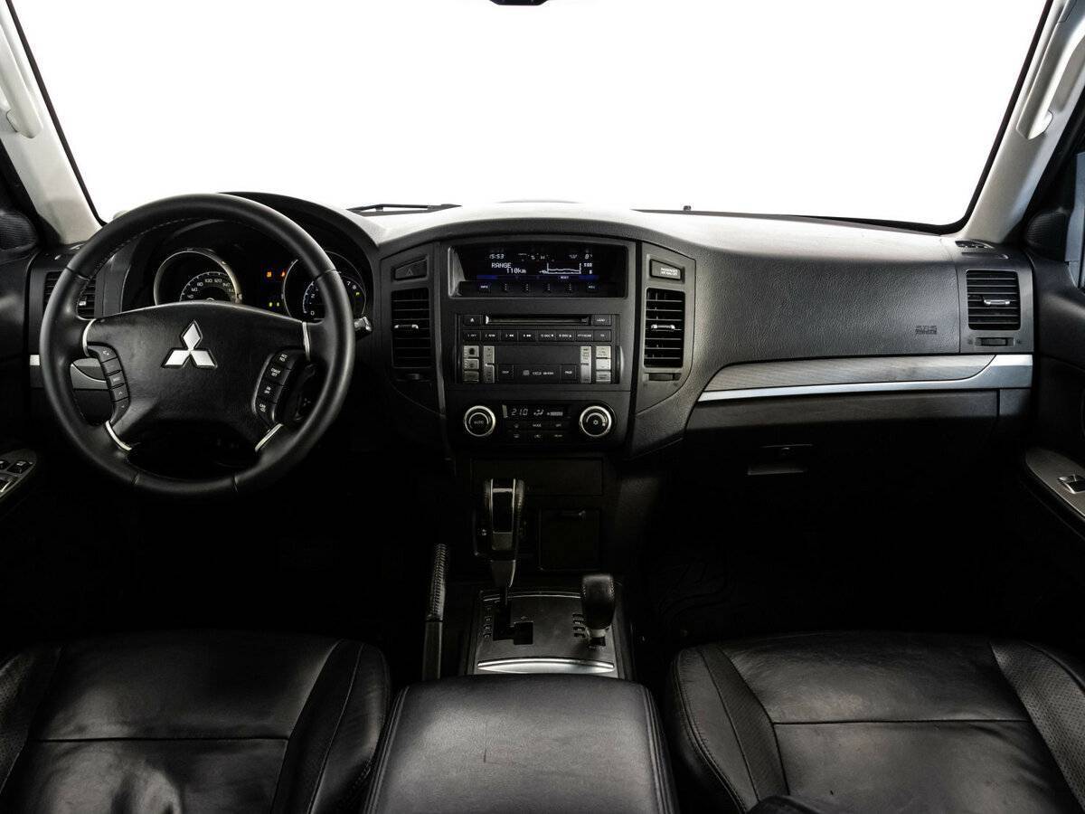 Купить Mitsubishi Pajero с пробегом. Фото: #6