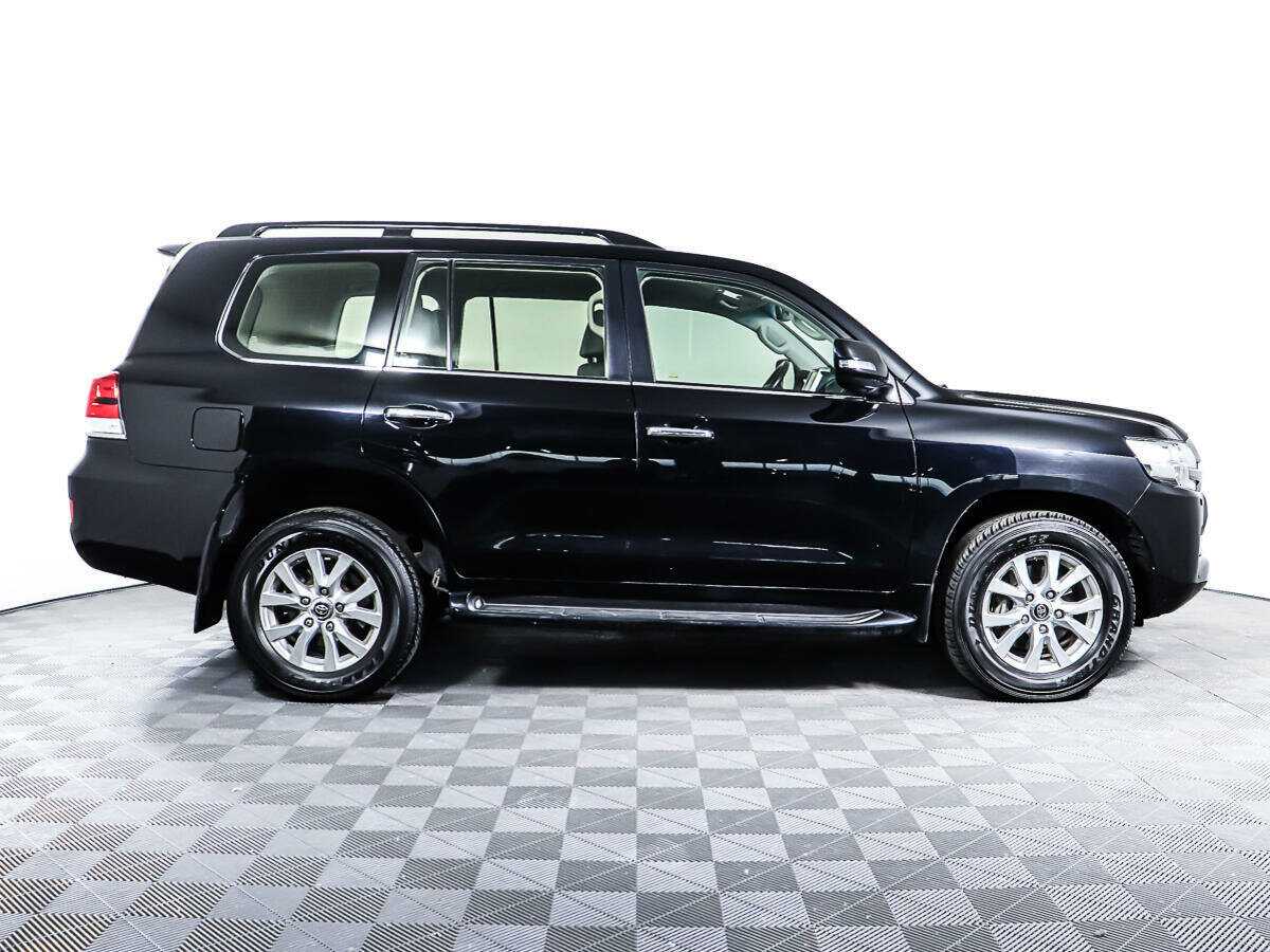 Купить Toyota Land Cruiser с пробегом. Фото: #3