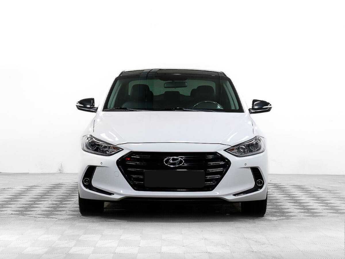 Купить Hyundai Elantra с пробегом. Посмотреть фото