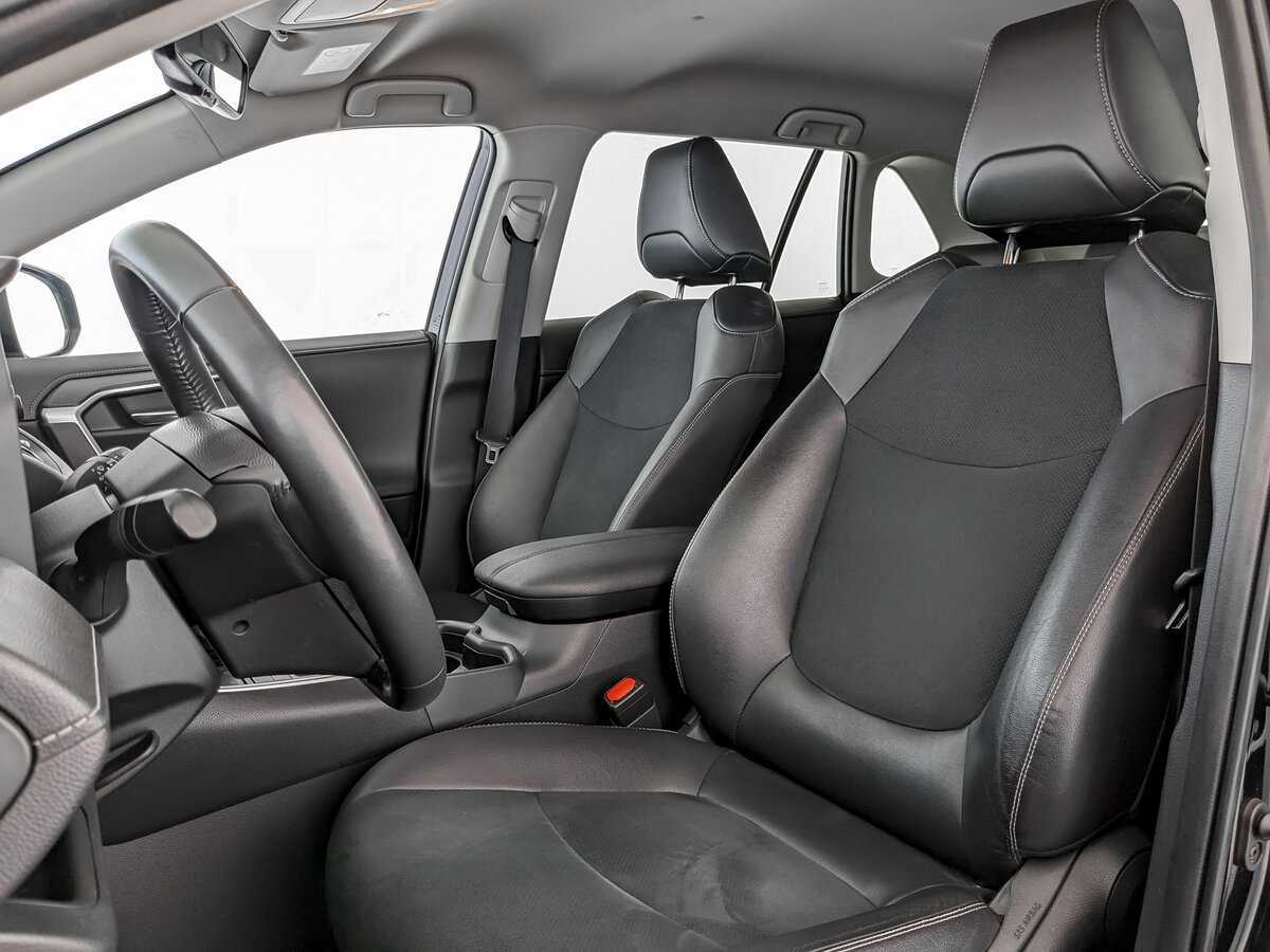 Купить Toyota RAV4 с пробегом. Фото: #15