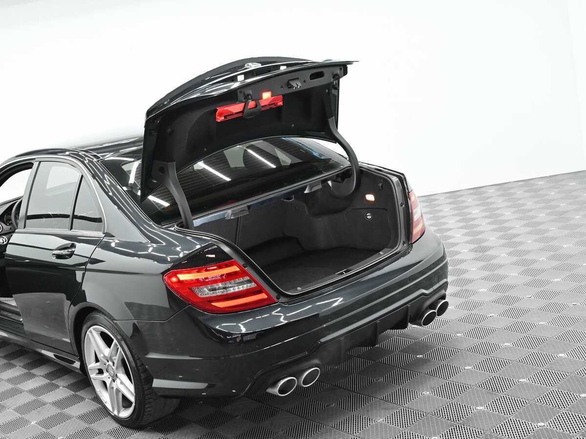 Купить Mercedes-Benz C-Класс с пробегом. Фото: #4