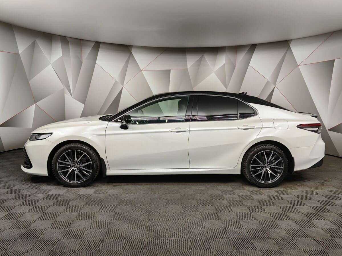 Купить Toyota Camry с пробегом. Фото: #4