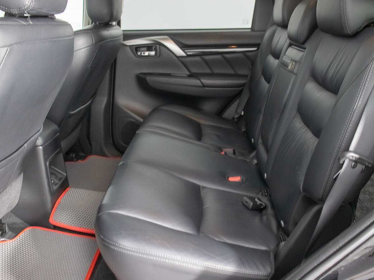 Купить Mitsubishi Pajero Sport с пробегом. Фото: #10