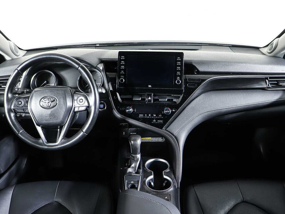Купить Toyota Camry с пробегом. Фото: #10