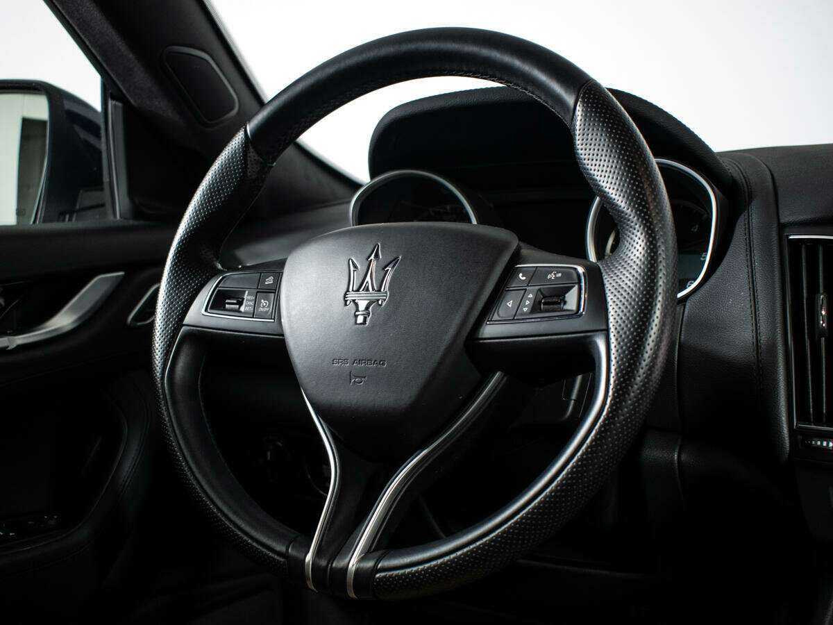Купить Maserati Levante с пробегом. Фото: #11