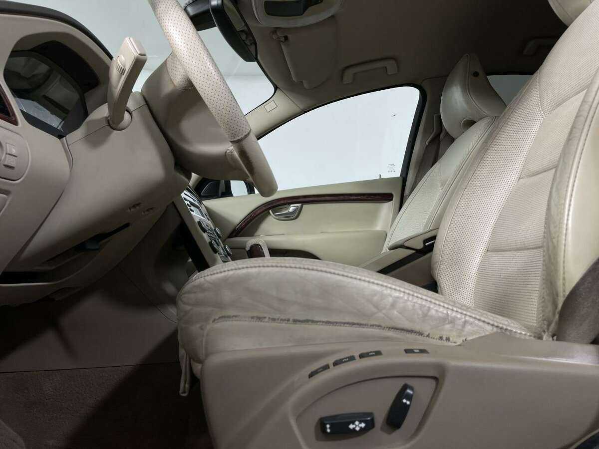 Купить Volvo S80 с пробегом. Фото: #9