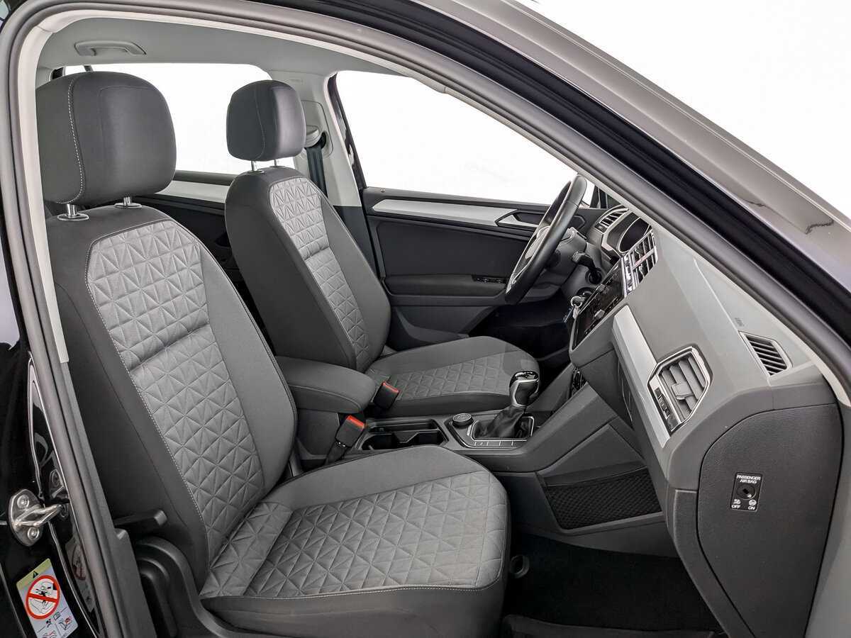 Купить Volkswagen Tiguan с пробегом. Фото: #17
