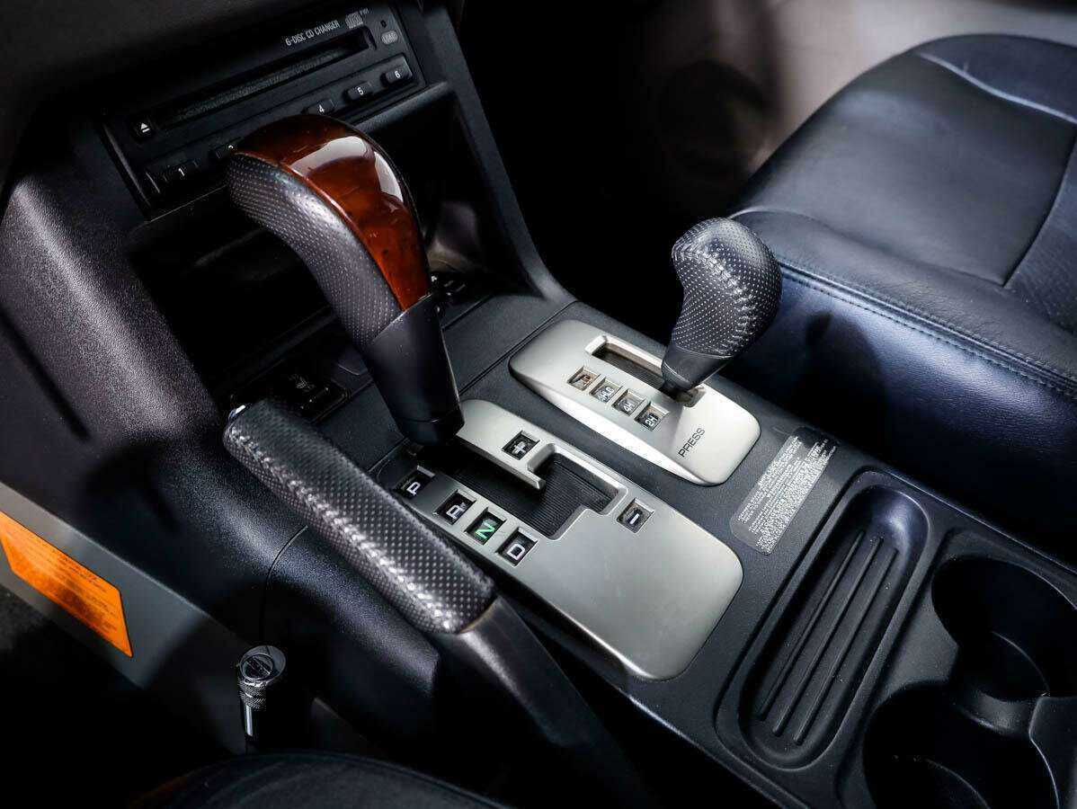 Купить Mitsubishi Pajero с пробегом. Фото: #12