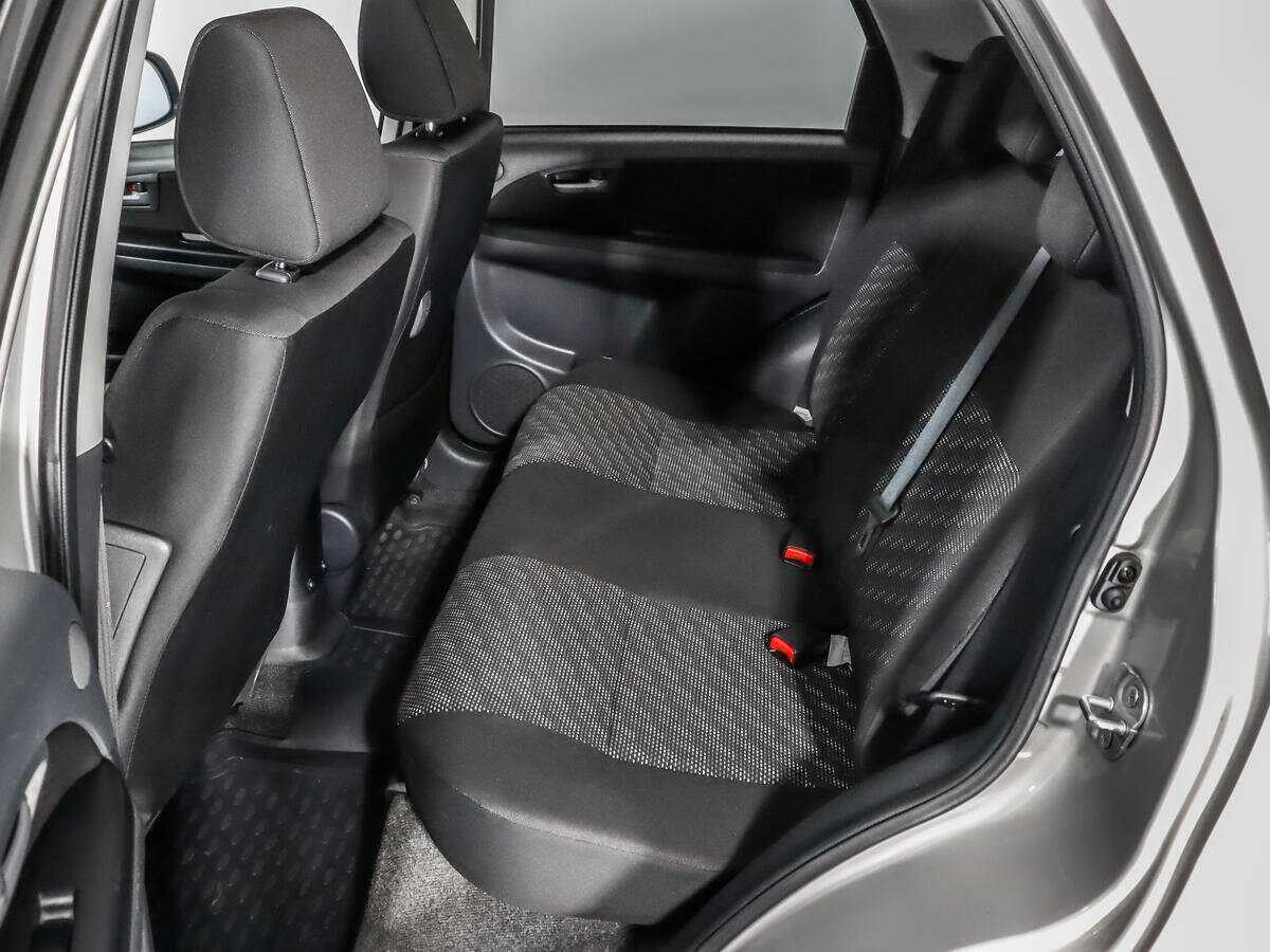 Купить Suzuki SX4 с пробегом. Фото: #9