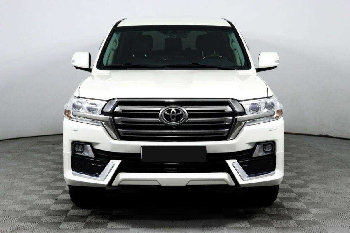 Купить Toyota Land Cruiser с пробегом. Фото: #1