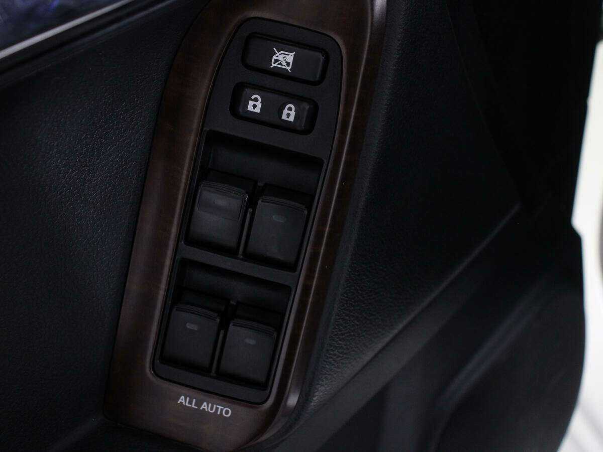 Купить Toyota Land Cruiser Prado с пробегом. Фото: #14