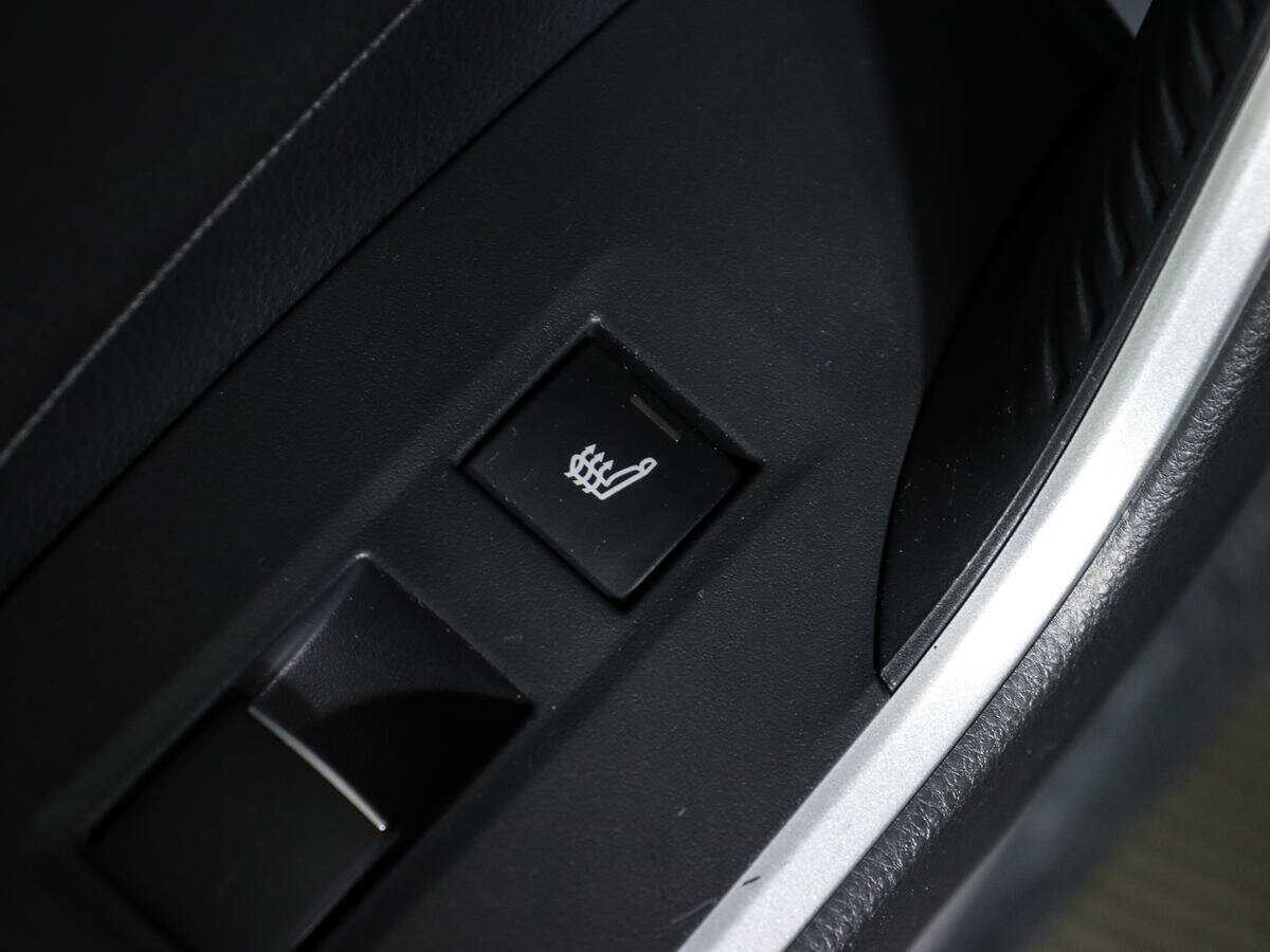Купить Toyota RAV4 с пробегом. Фото: #15