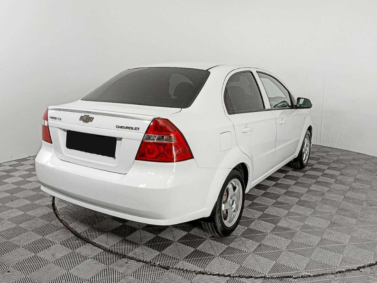 Купить Chevrolet Aveo с пробегом. Фото: #3