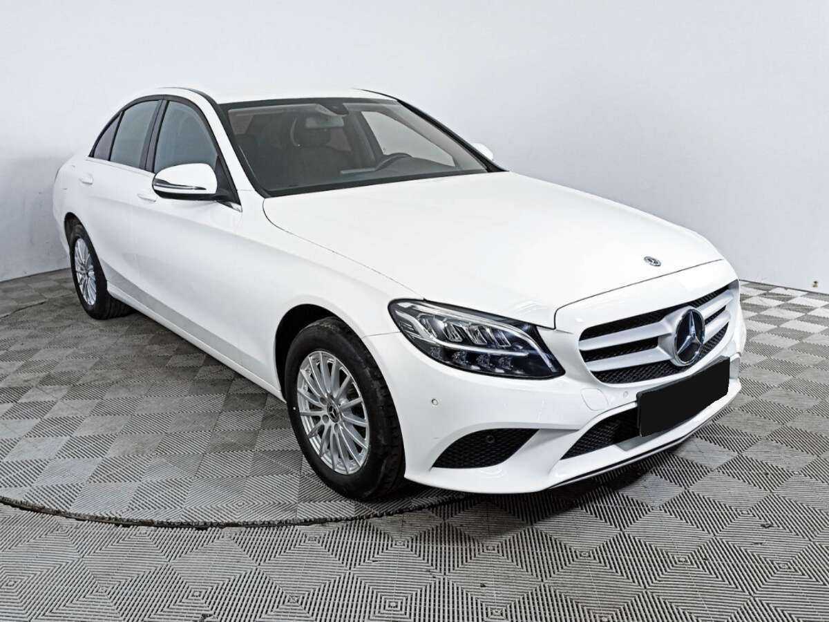 Купить Mercedes-Benz C-Класс с пробегом. Фото: #2