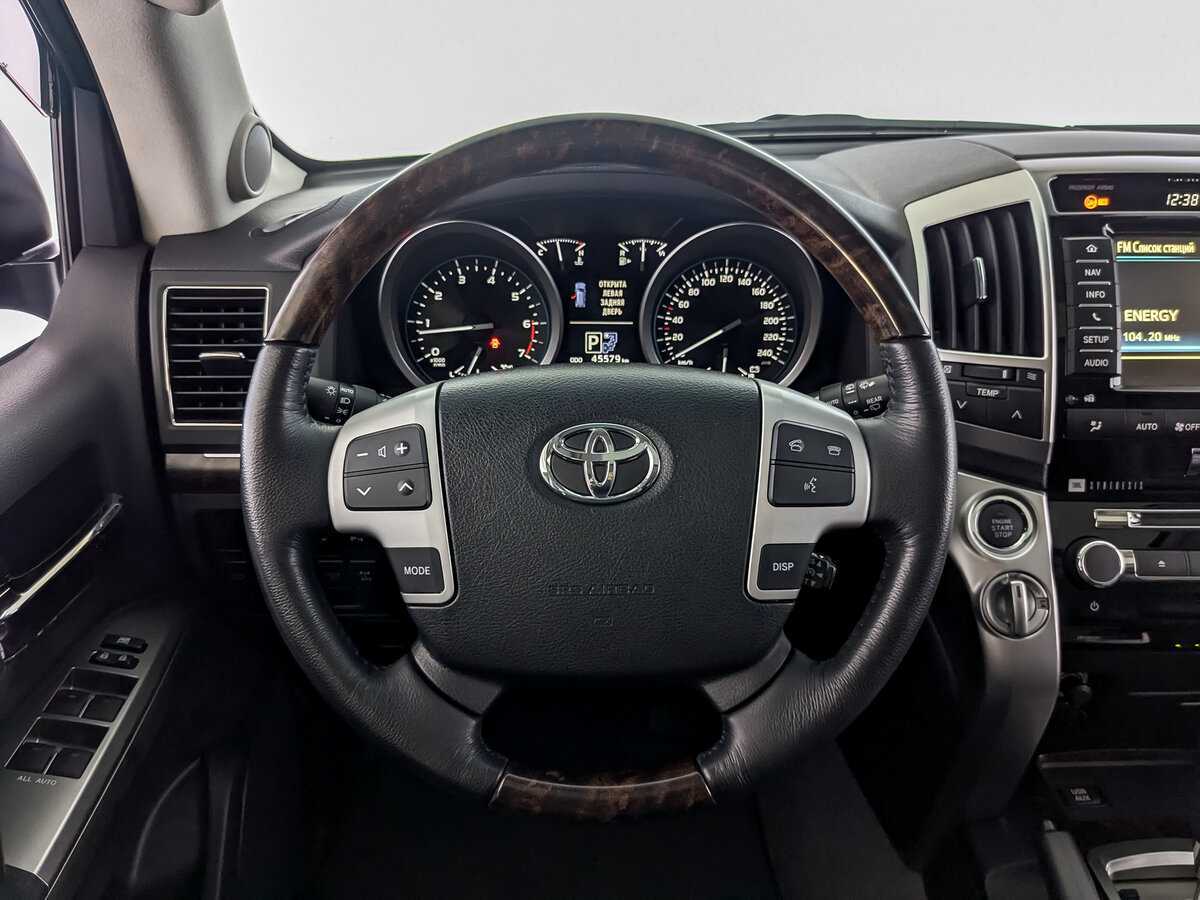 Купить Toyota Land Cruiser с пробегом. Фото: #16