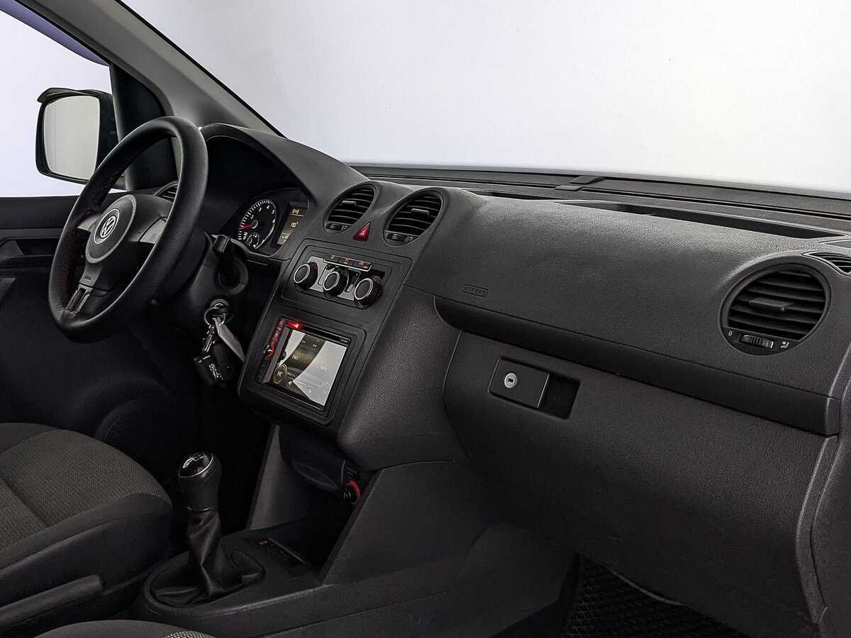 Купить Volkswagen Caddy с пробегом. Фото: #12