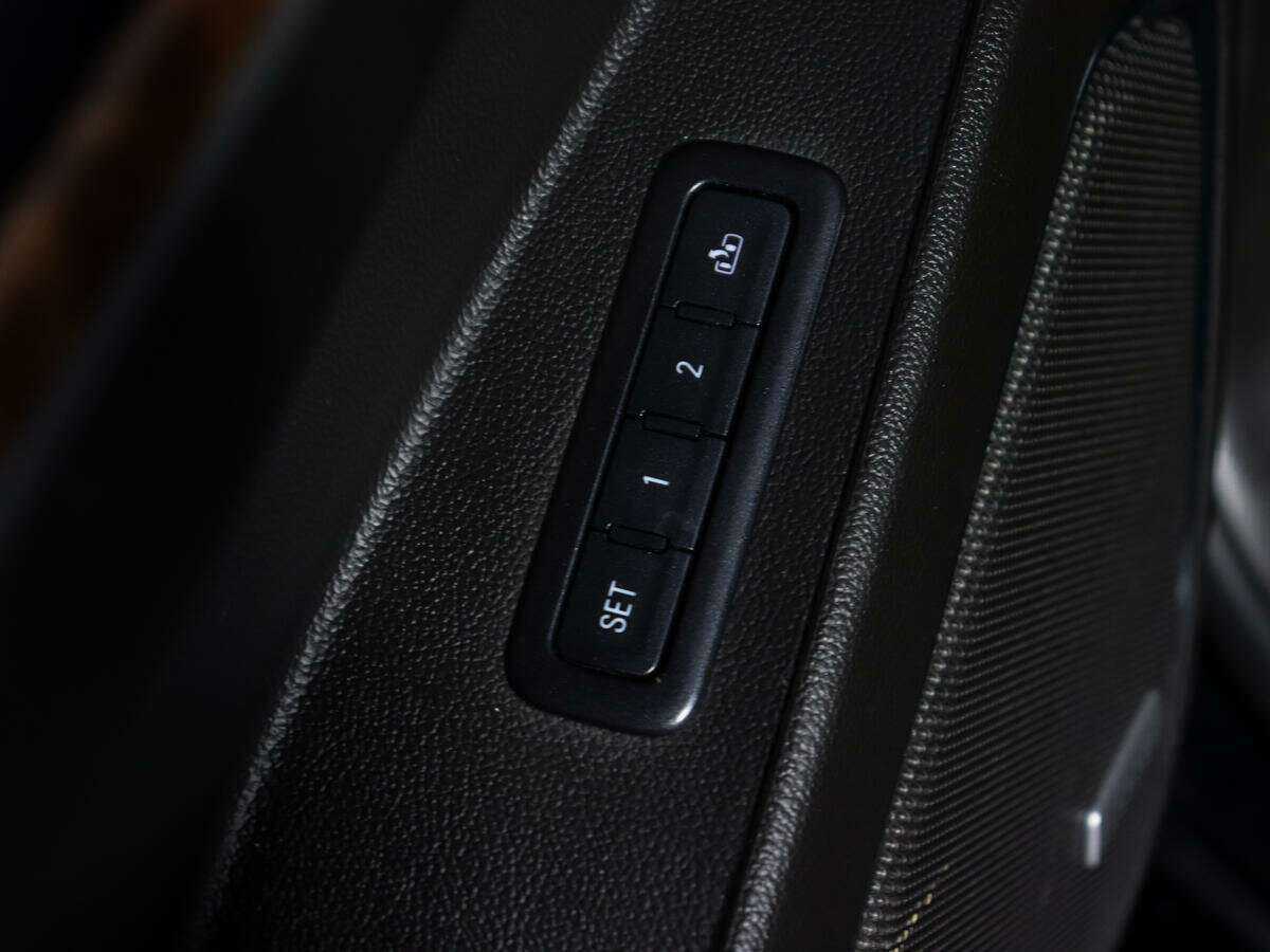 Купить Chevrolet Tahoe с пробегом. Фото: #23