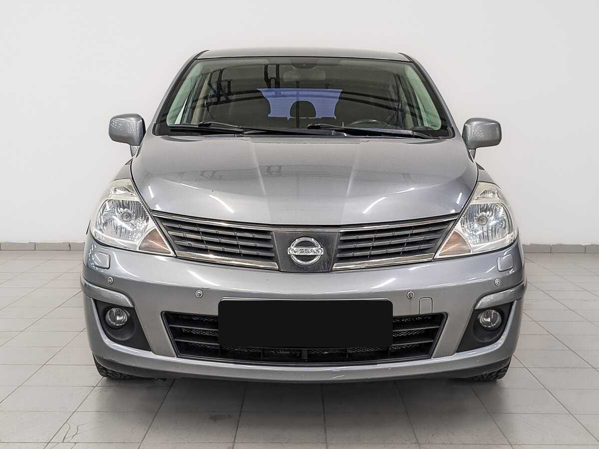 Купить Nissan Tiida с пробегом. Фото: #1