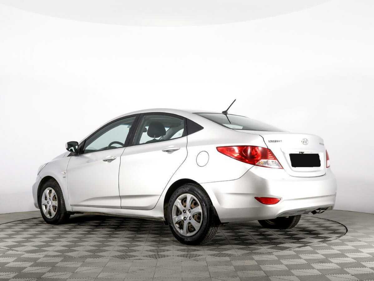 Купить Hyundai Solaris с пробегом. Фото: #6