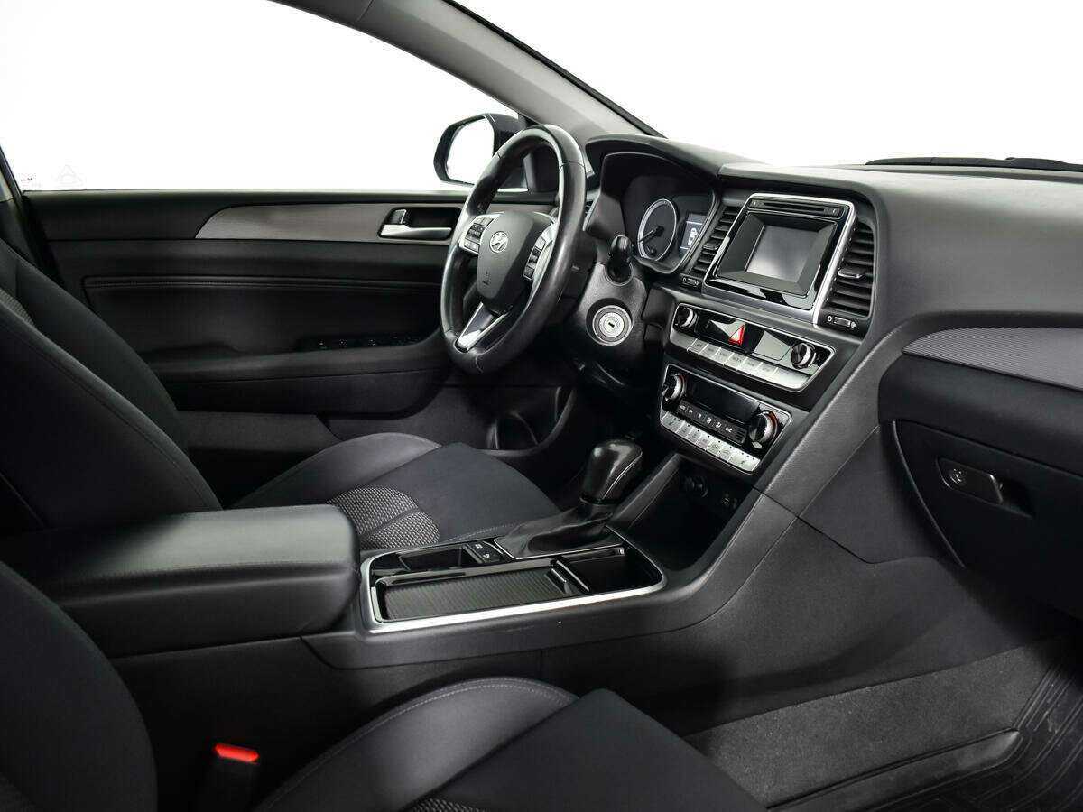 Купить Hyundai Sonata с пробегом. Фото: #8