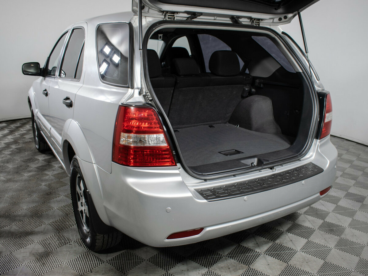 Купить Kia Sorento с пробегом. Фото: #14
