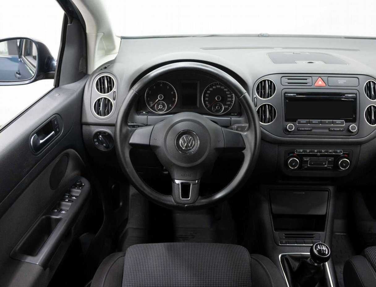 Купить Volkswagen Golf Plus с пробегом. Фото: #13