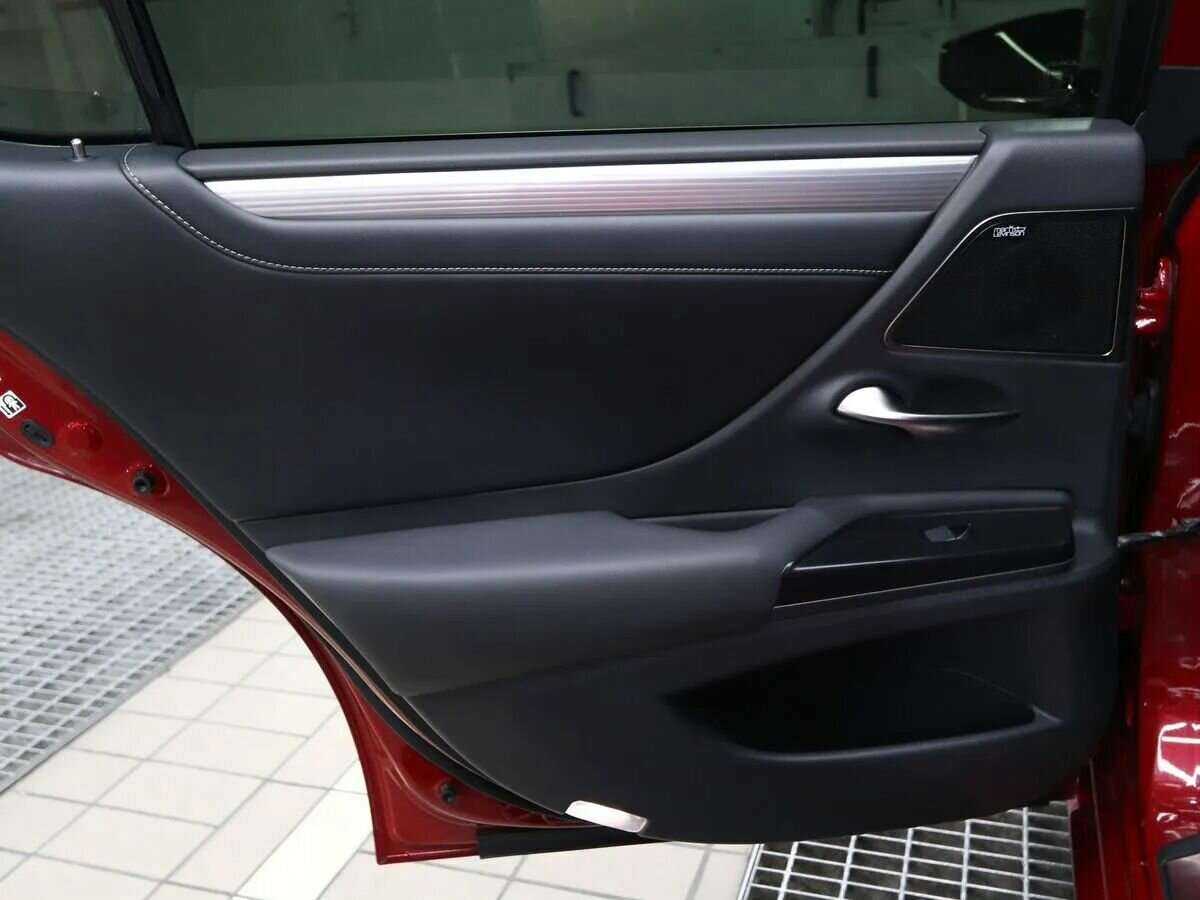 Купить Lexus ES с пробегом. Фото: #9
