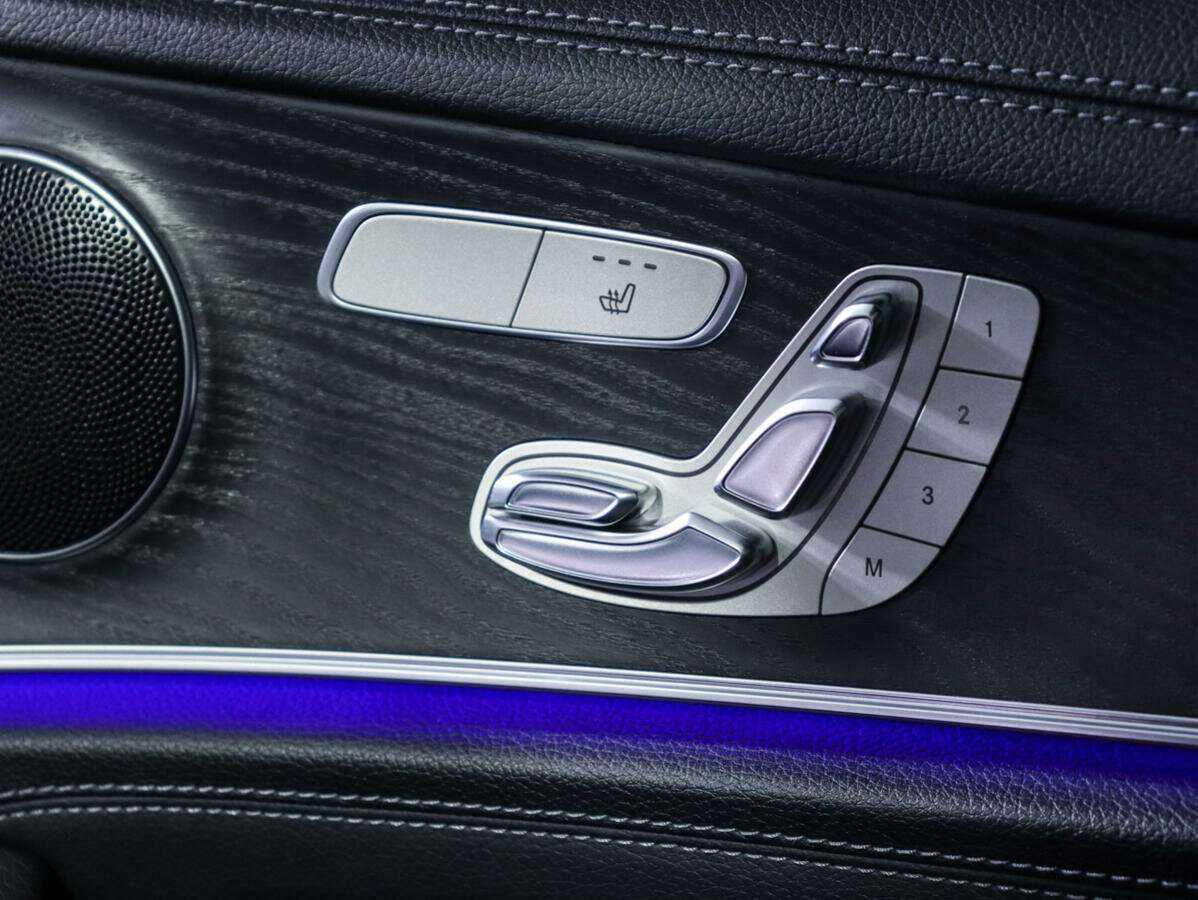 Купить Mercedes-Benz E-Класс с пробегом. Фото: #19