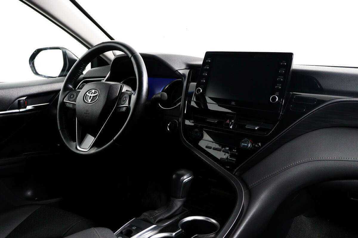 Купить Toyota Camry с пробегом. Фото: #8