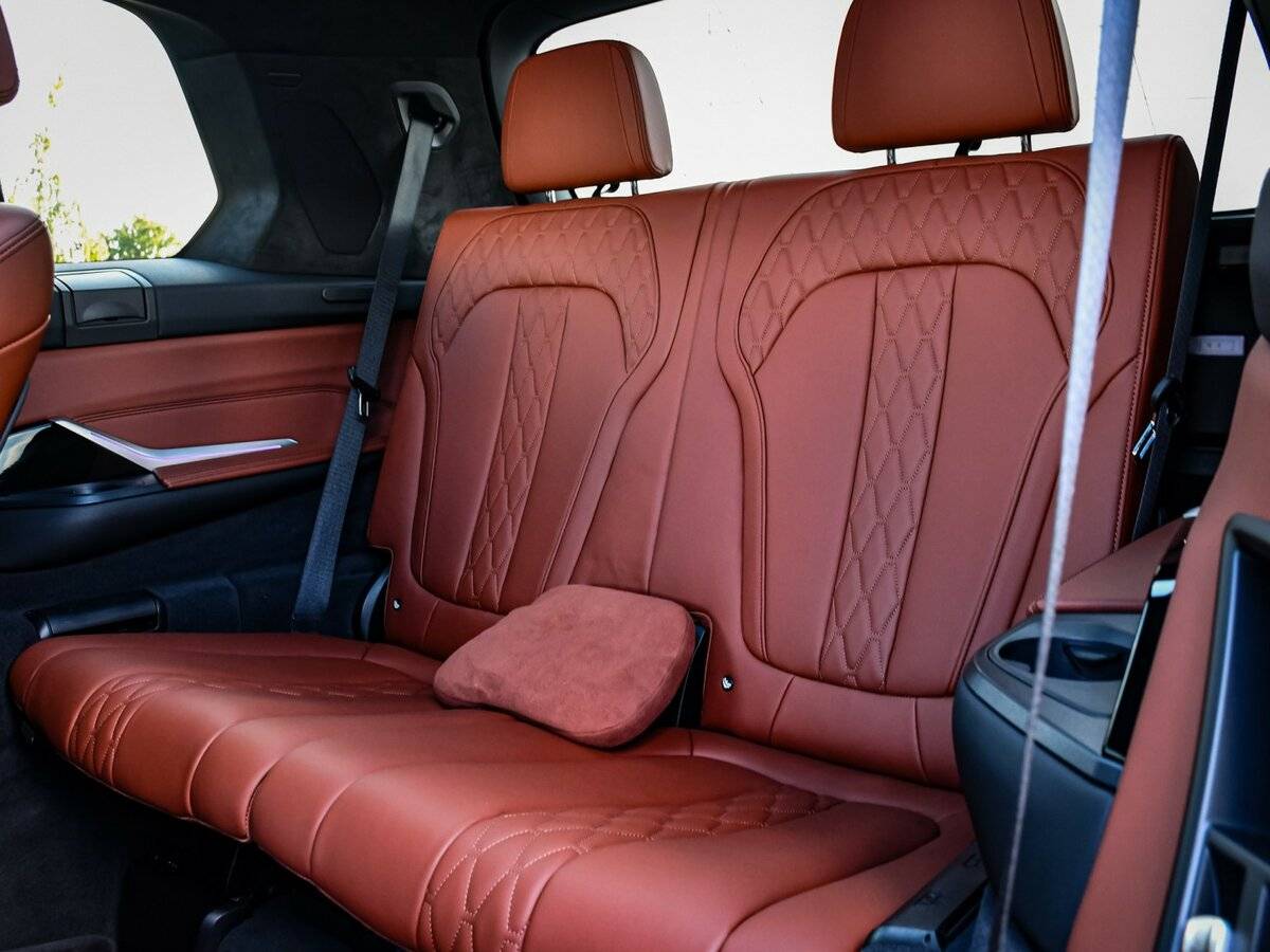 Купить BMW X7 с пробегом. Фото: #11