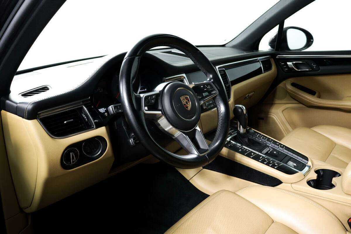 Купить Porsche Macan с пробегом. Фото: #12