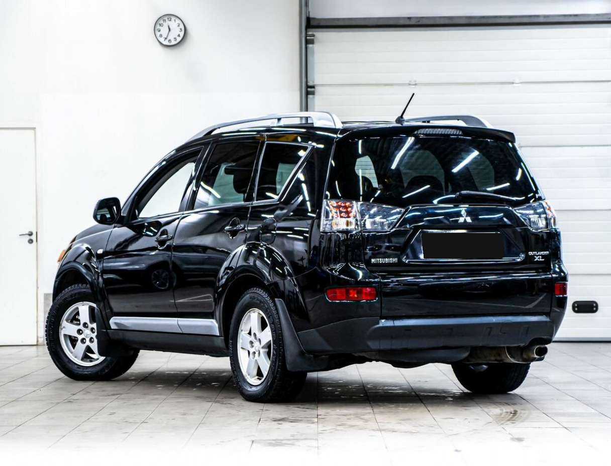 Купить Mitsubishi Outlander с пробегом. Фото: #3