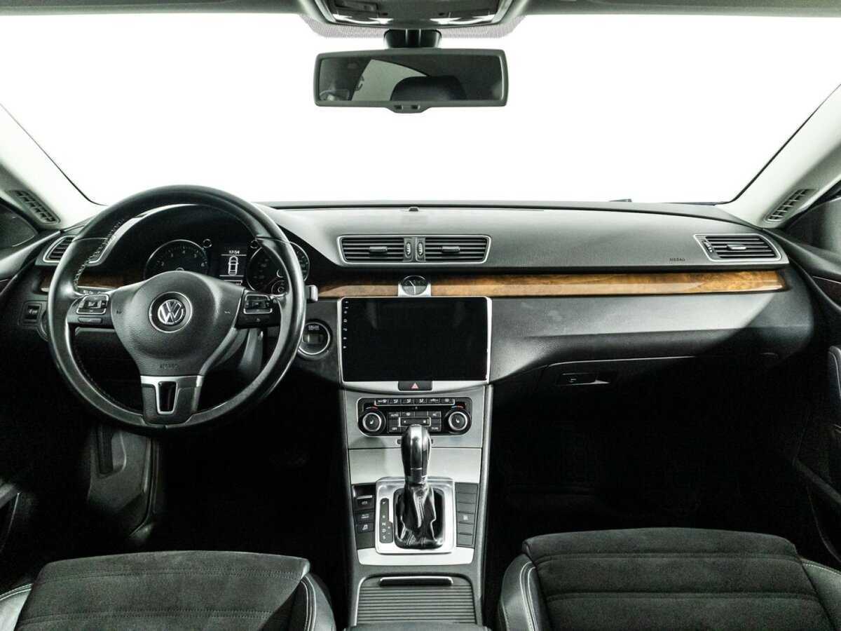 Купить Volkswagen Passat CC с пробегом. Фото: #12