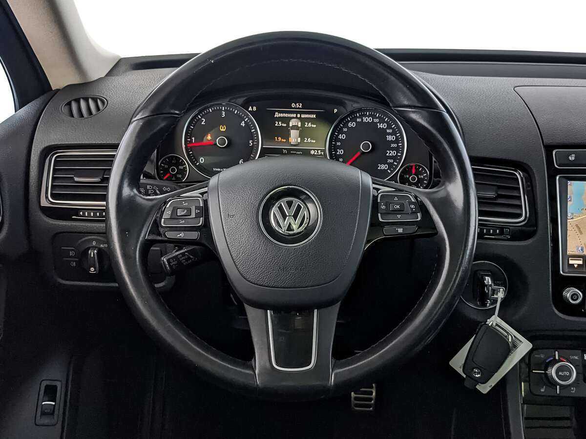 Купить Volkswagen Touareg с пробегом. Фото: #16