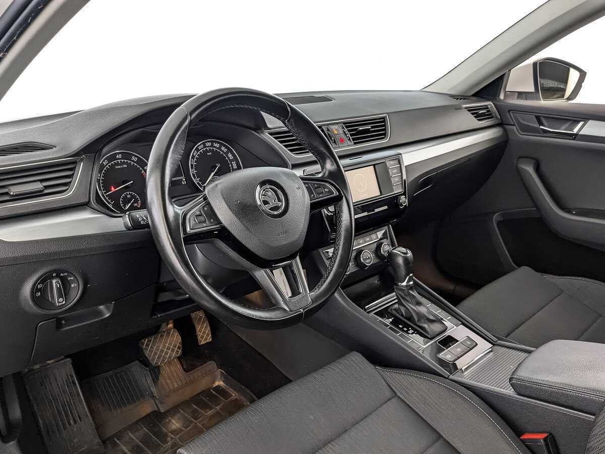 Купить Skoda Superb с пробегом. Фото: #9