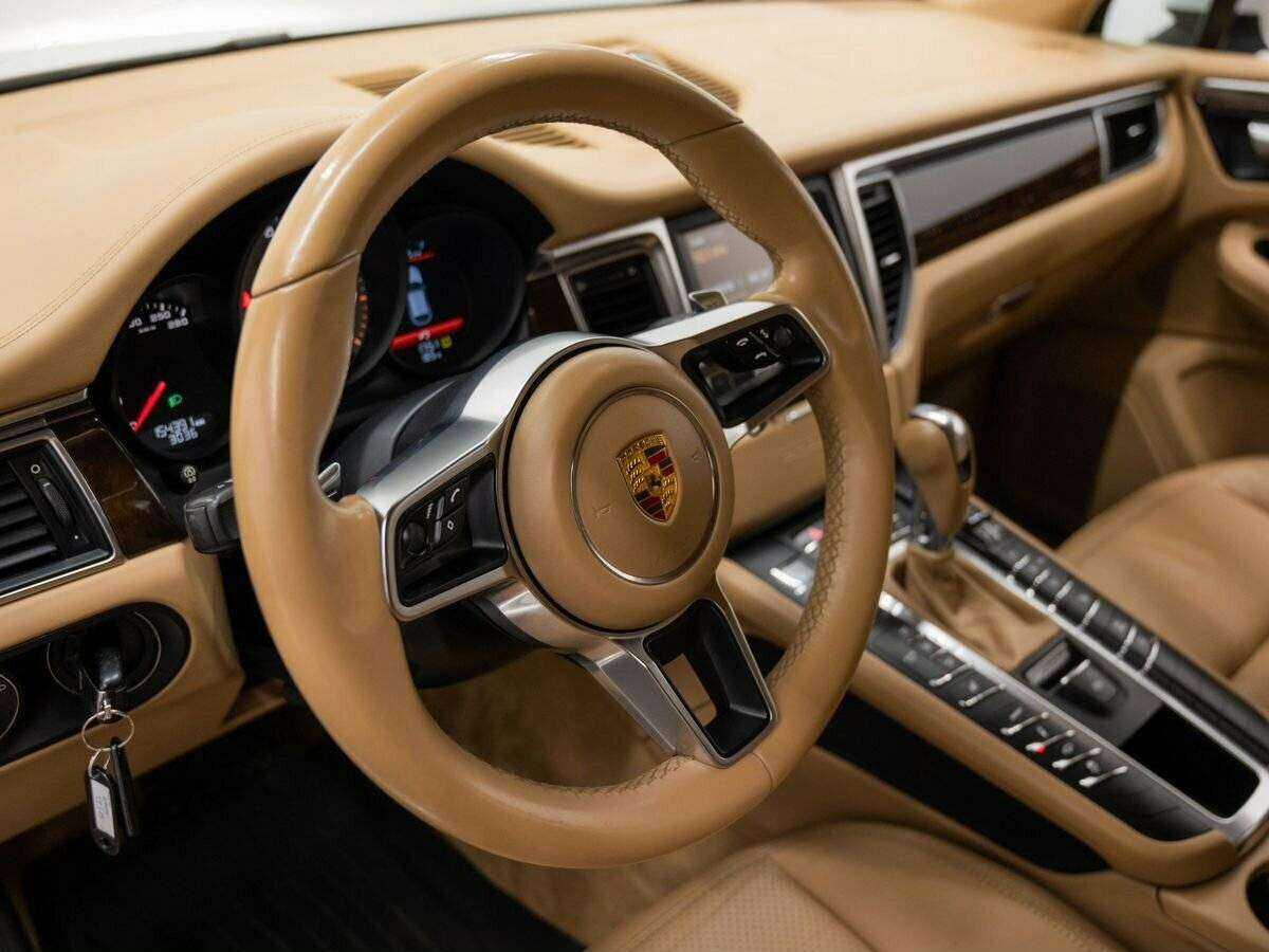 Купить Porsche Macan с пробегом. Фото: #16