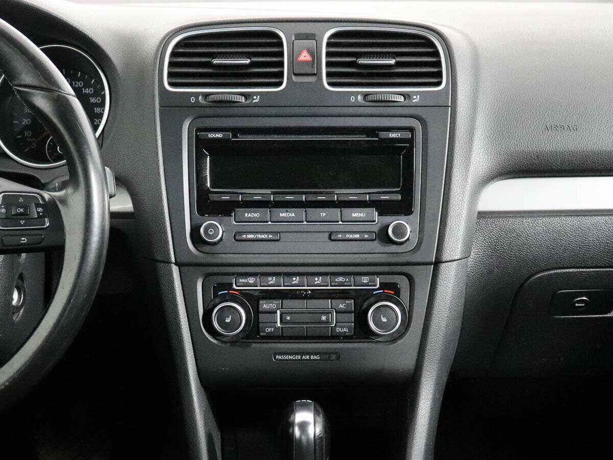 Купить Volkswagen Golf с пробегом. Фото: #11