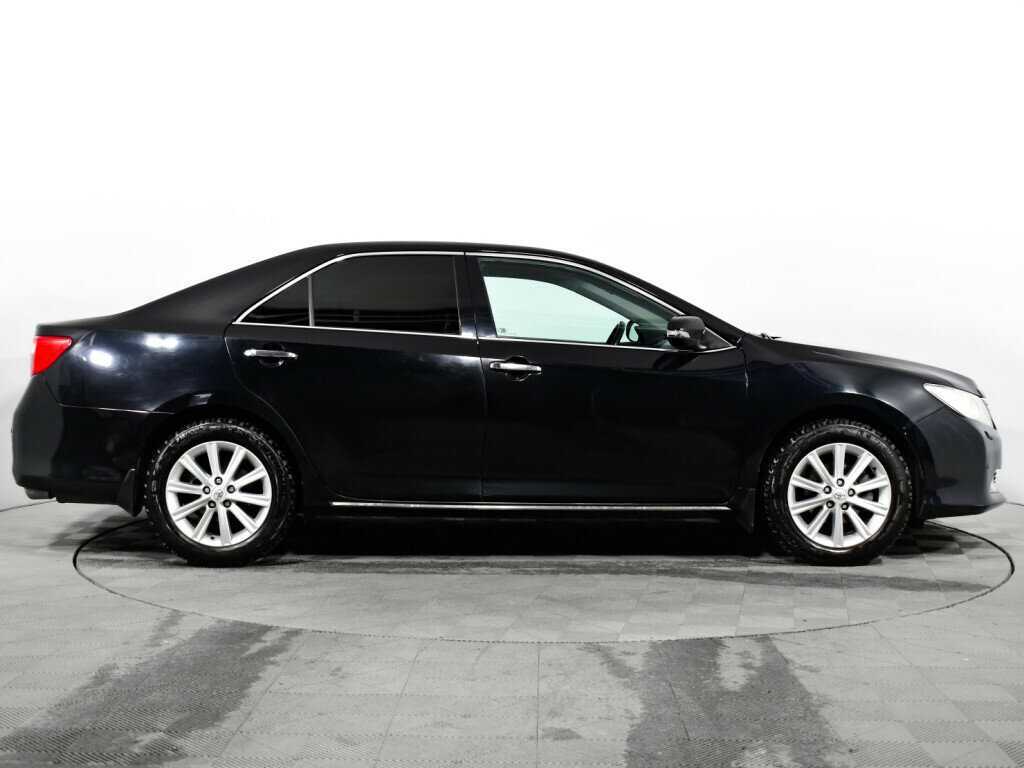 Купить Toyota Camry с пробегом. Фото: #3