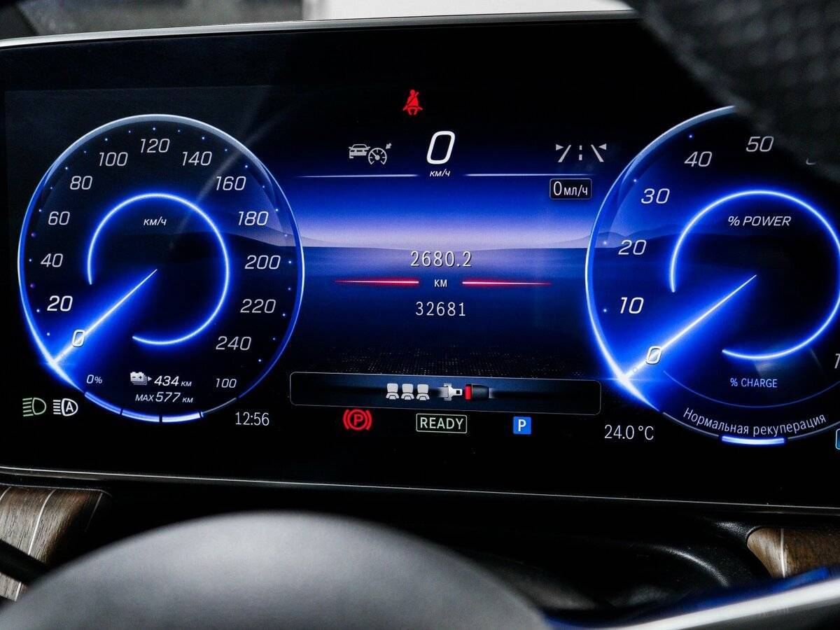 Купить Mercedes-Benz EQE с пробегом. Фото: #10