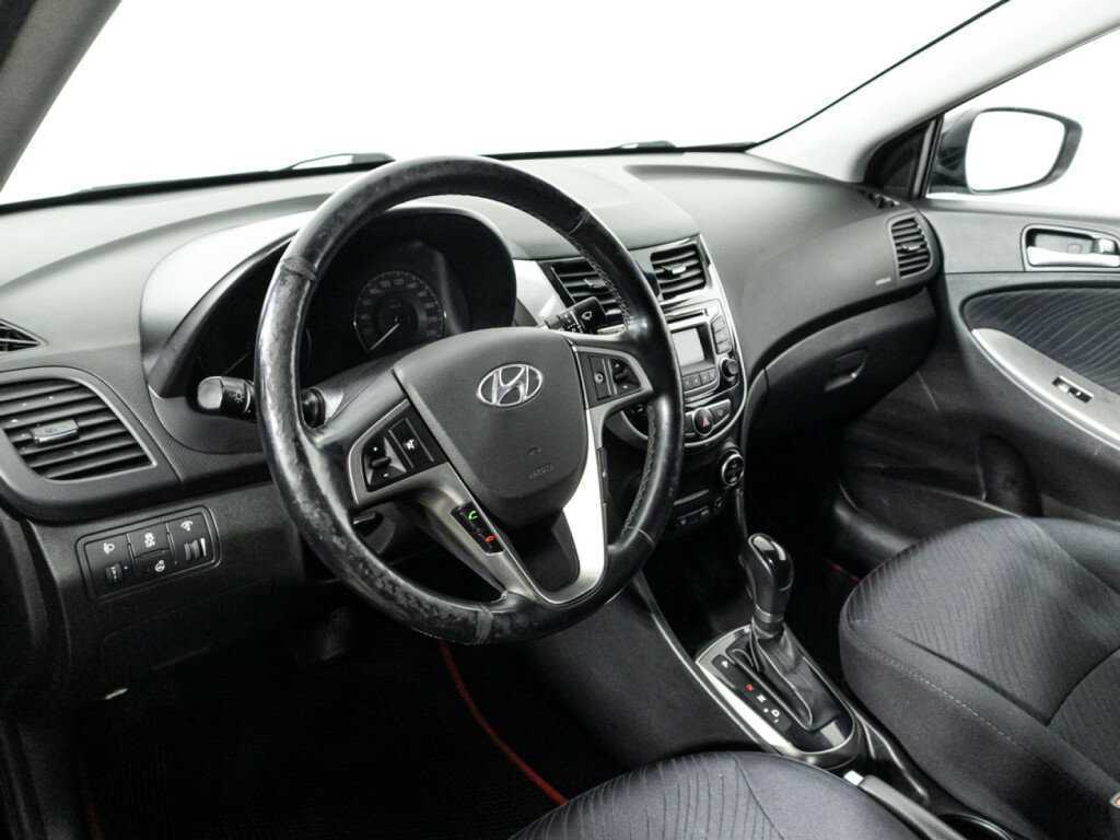 Купить Hyundai Solaris с пробегом. Фото: #10