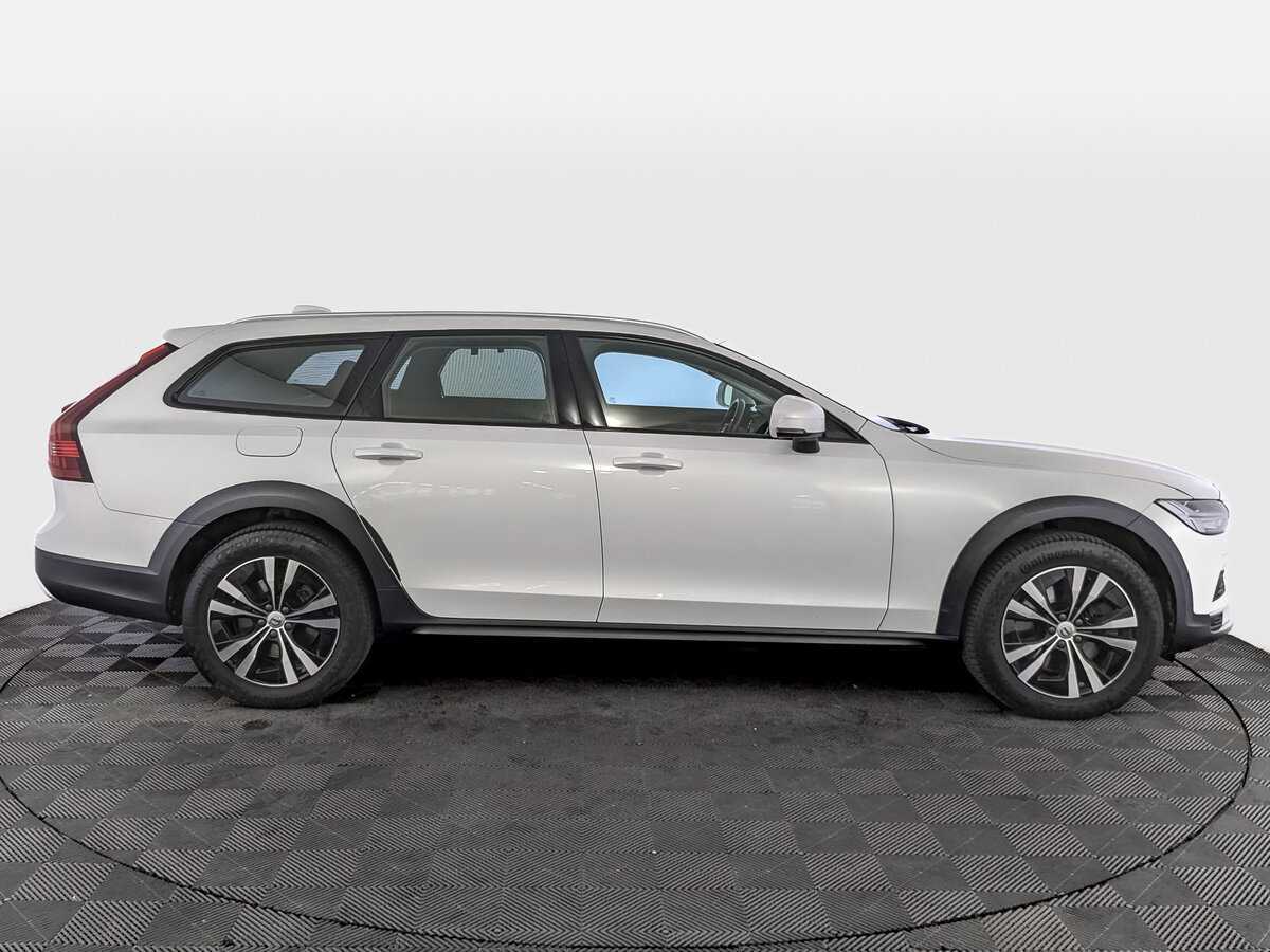 Купить Volvo V90 Cross Country с пробегом. Фото: #3