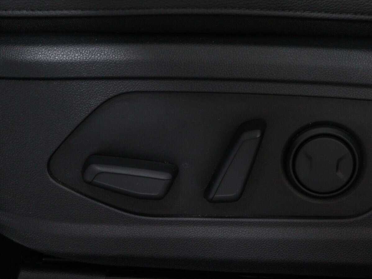 Купить Kia Sorento с пробегом. Фото: #17