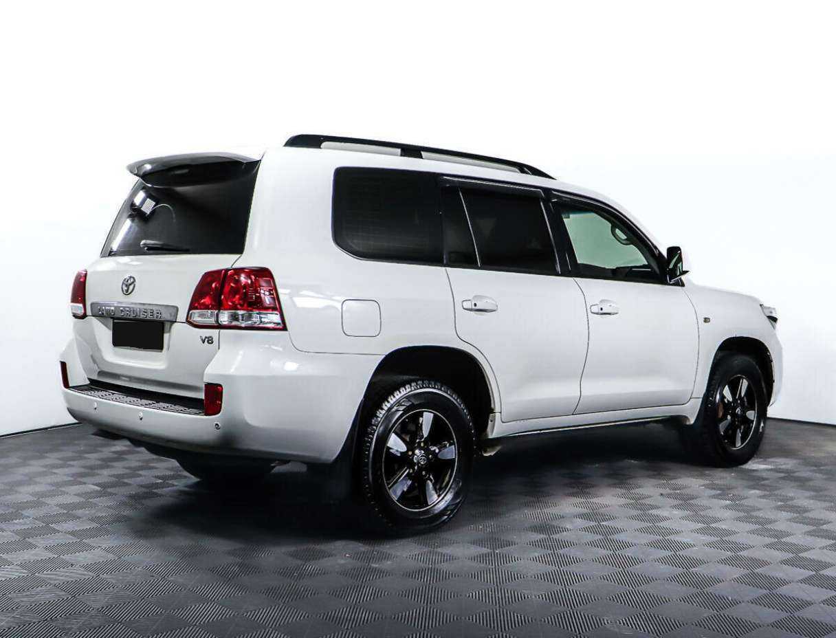 Купить Toyota Land Cruiser с пробегом. Фото: #4
