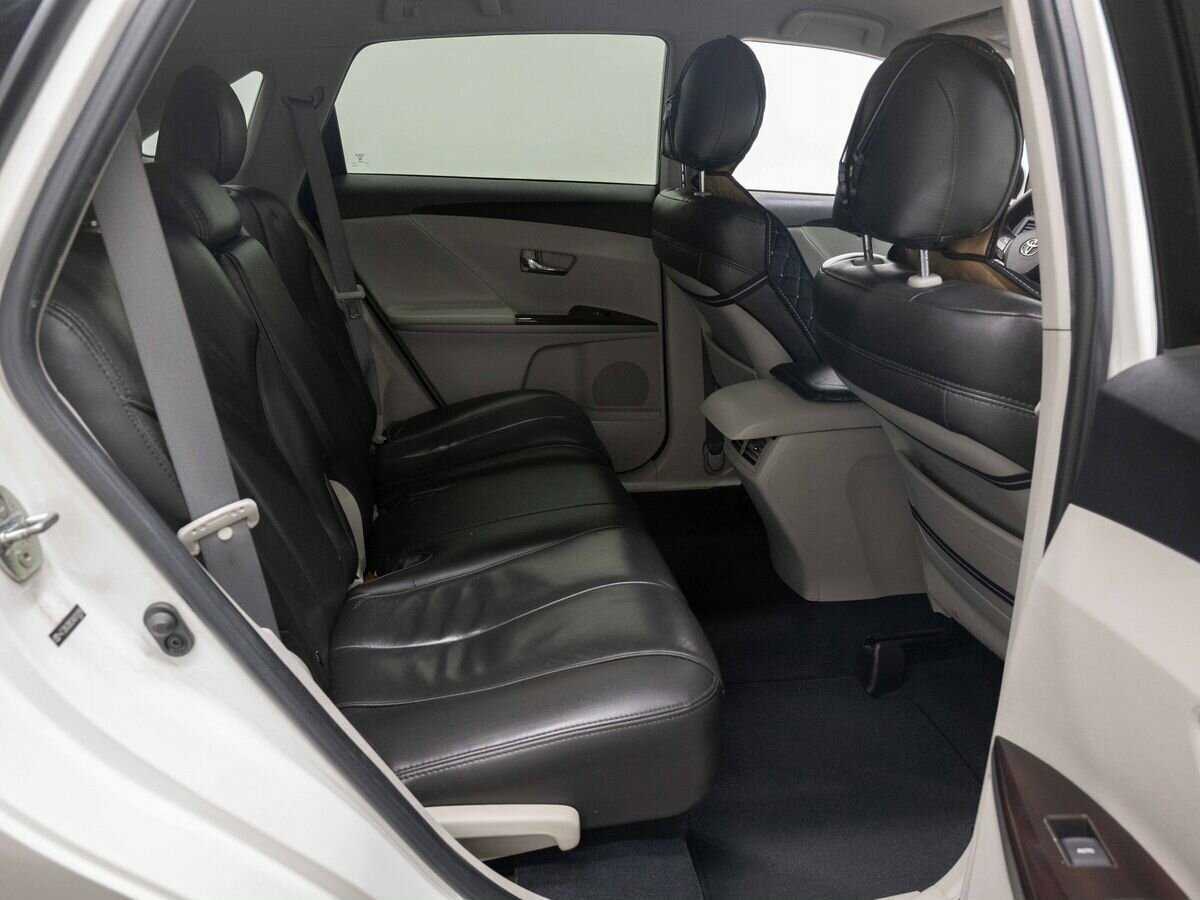 Купить Toyota Venza с пробегом. Фото: #11