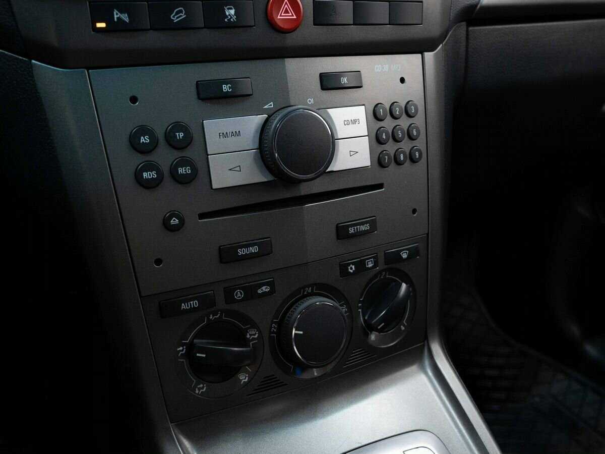 Купить Opel Antara с пробегом. Фото: #20
