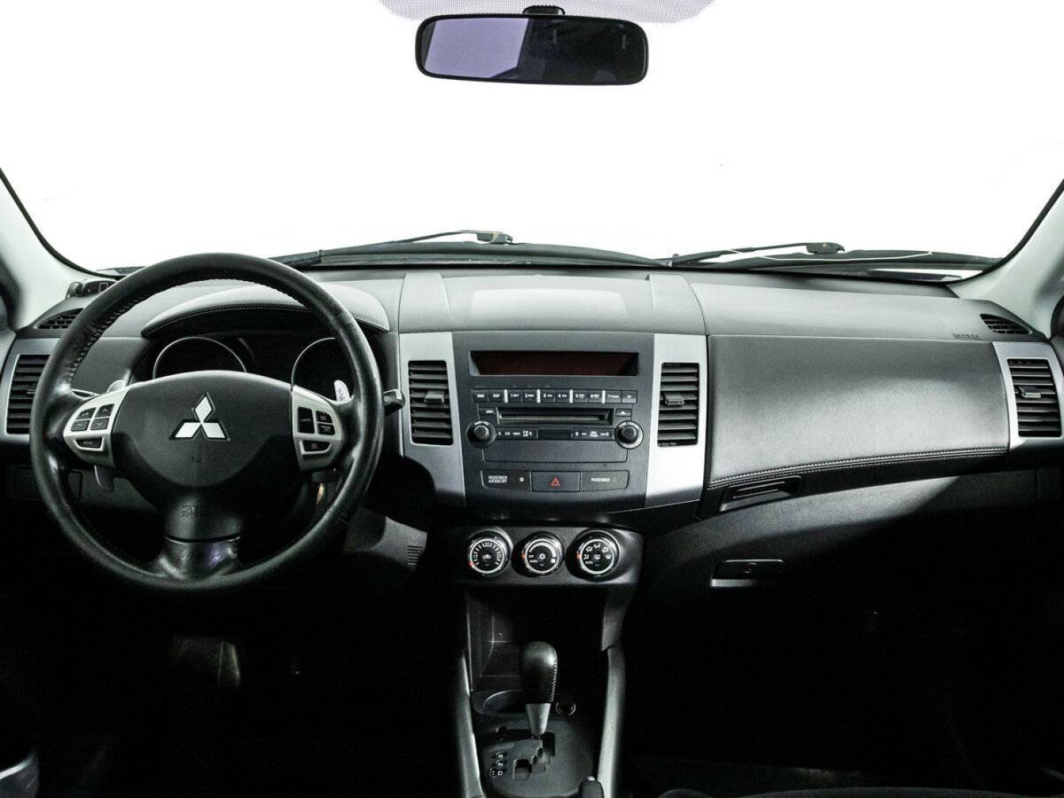 Купить Mitsubishi Outlander с пробегом. Фото: #12