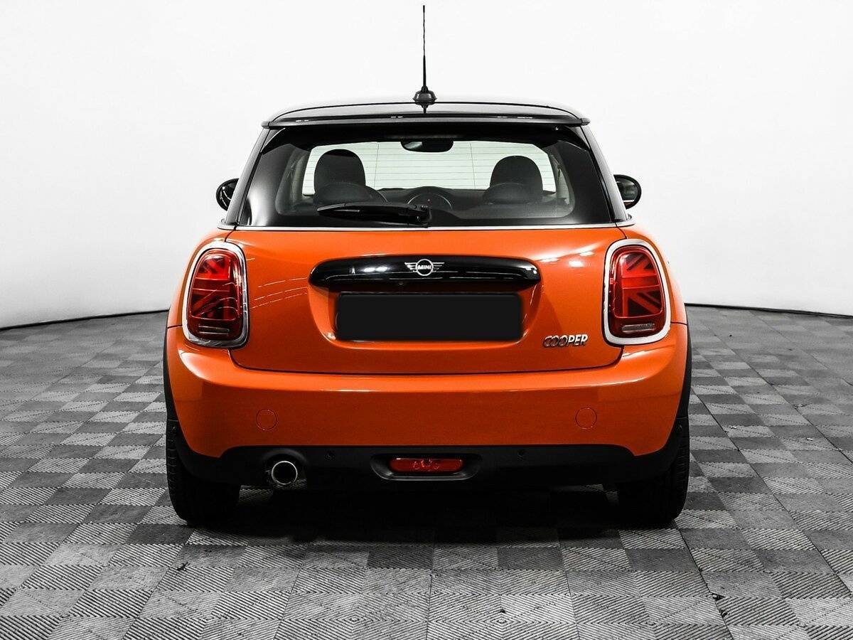 Купить Mini Hatch с пробегом. Фото: #5