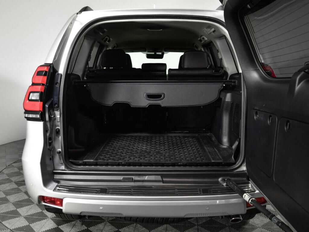 Купить Toyota Land Cruiser Prado с пробегом. Фото: #13